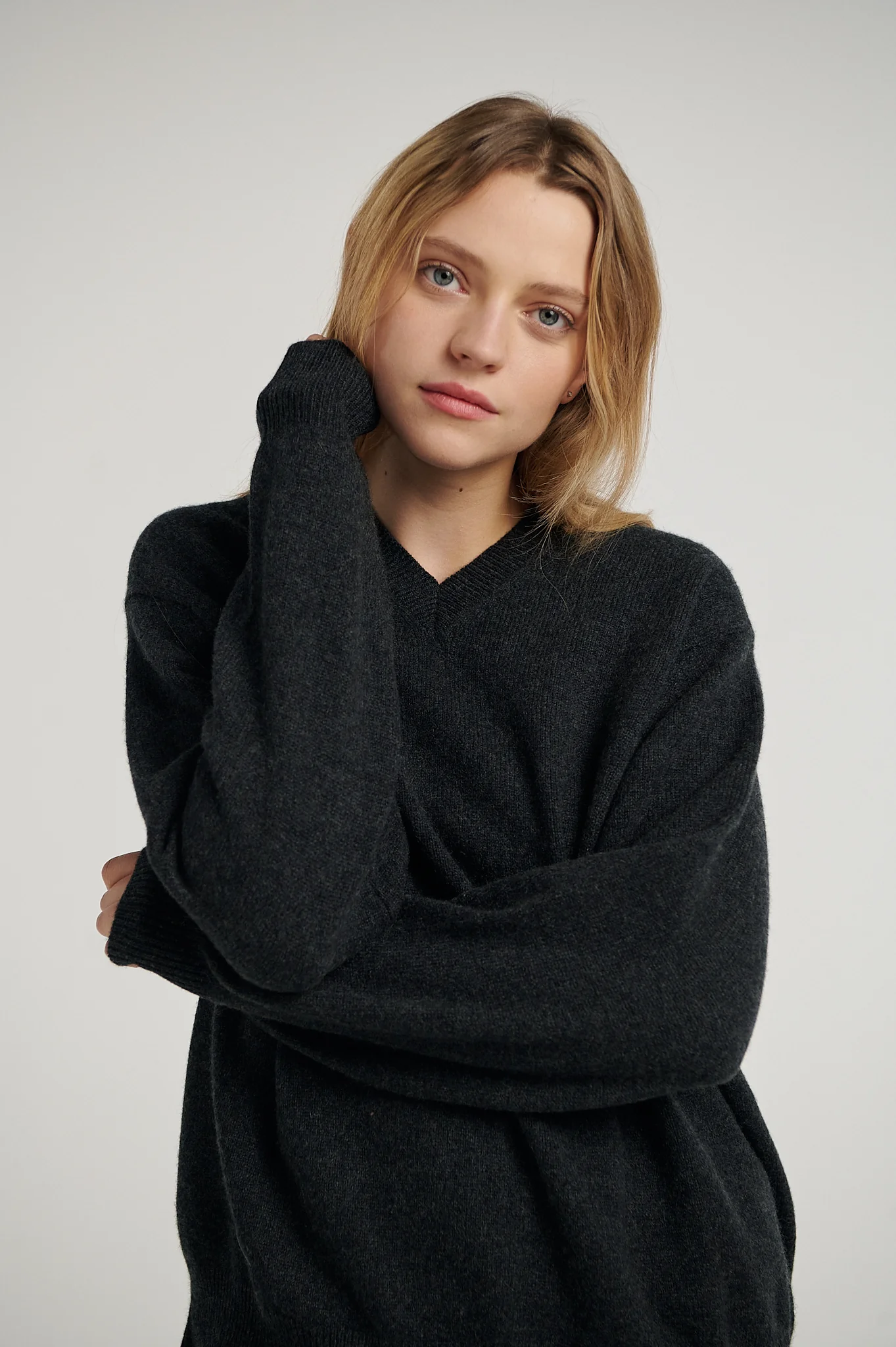 Charcoal 4 Ply Favourite V Neck Sweater - Image 2