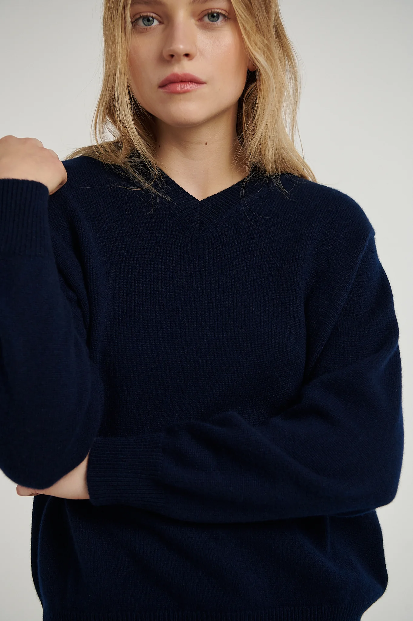 Navy 4 Ply Favourite V Neck Sweater - Image 6