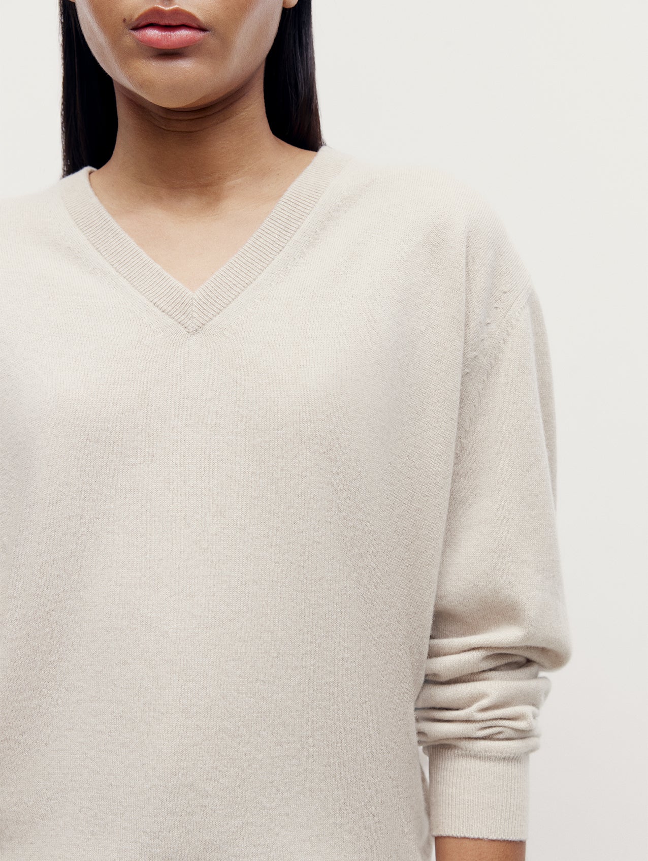Oat 4 Ply Favourite V Neck Sweater - Image 13