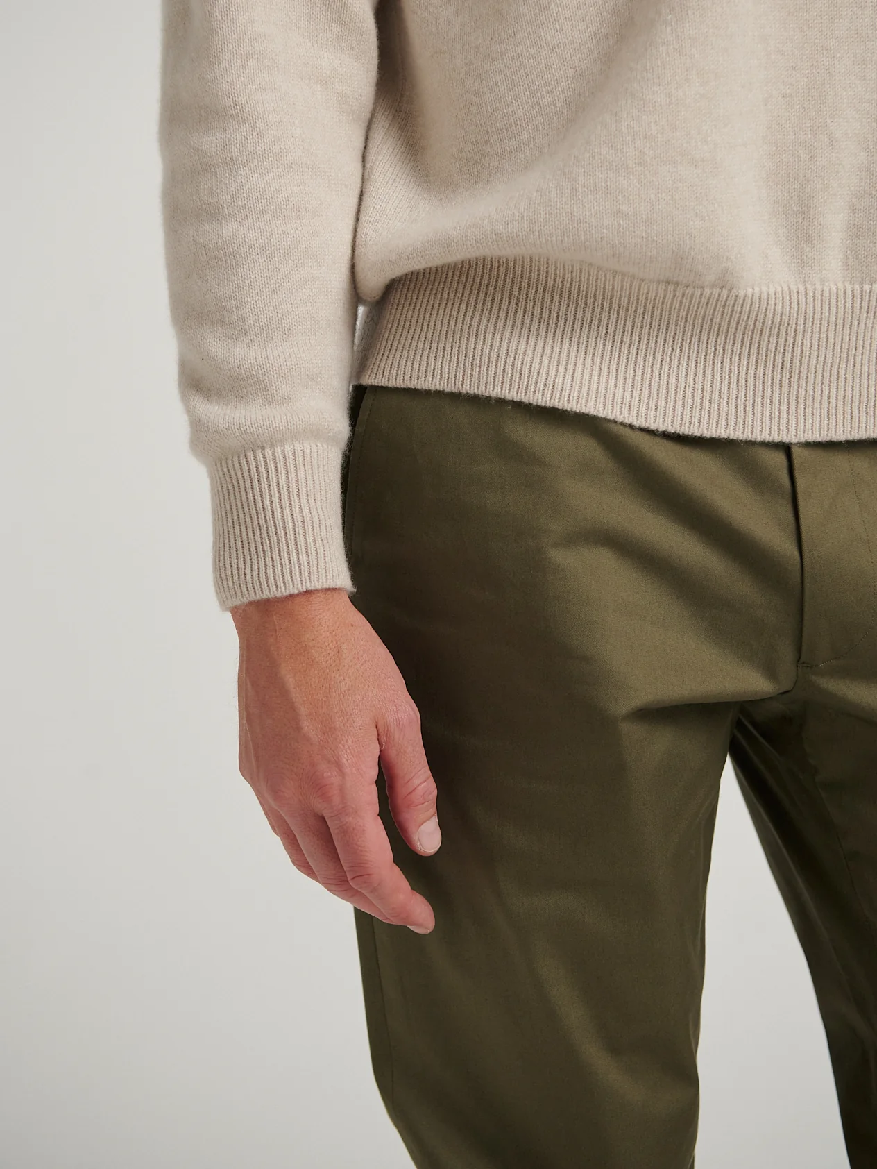 Oat 4 Ply Favourite V Neck Sweater - Image 7