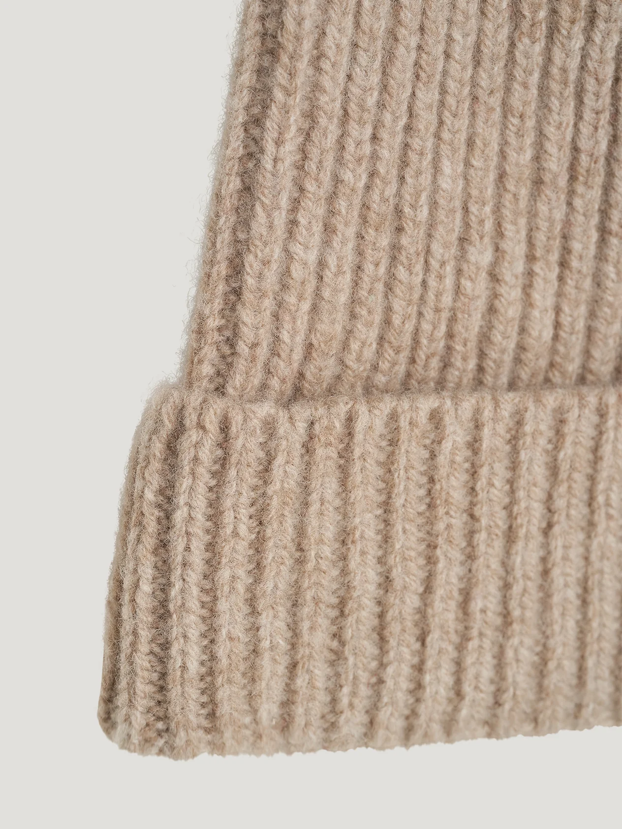 Natural Barra Beanie - Image 2