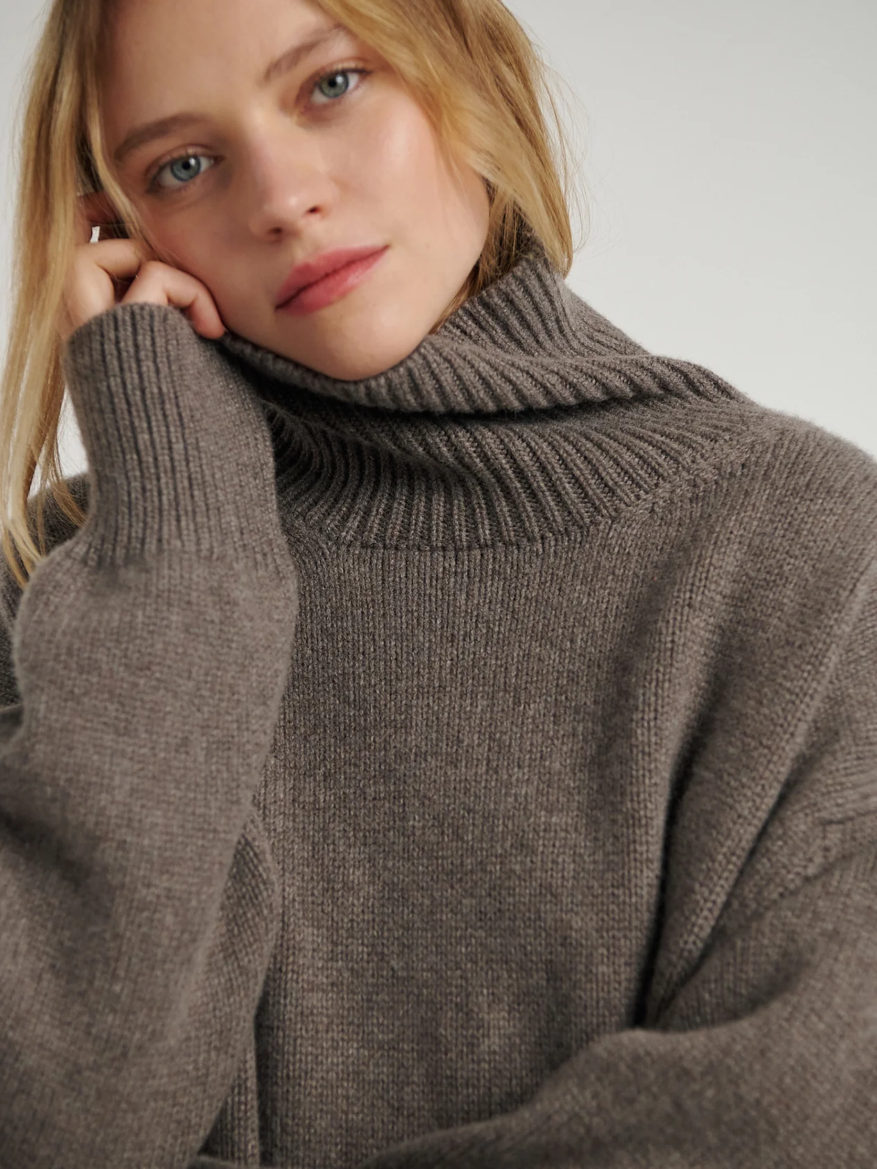 Elk CB Sweater - Image 3