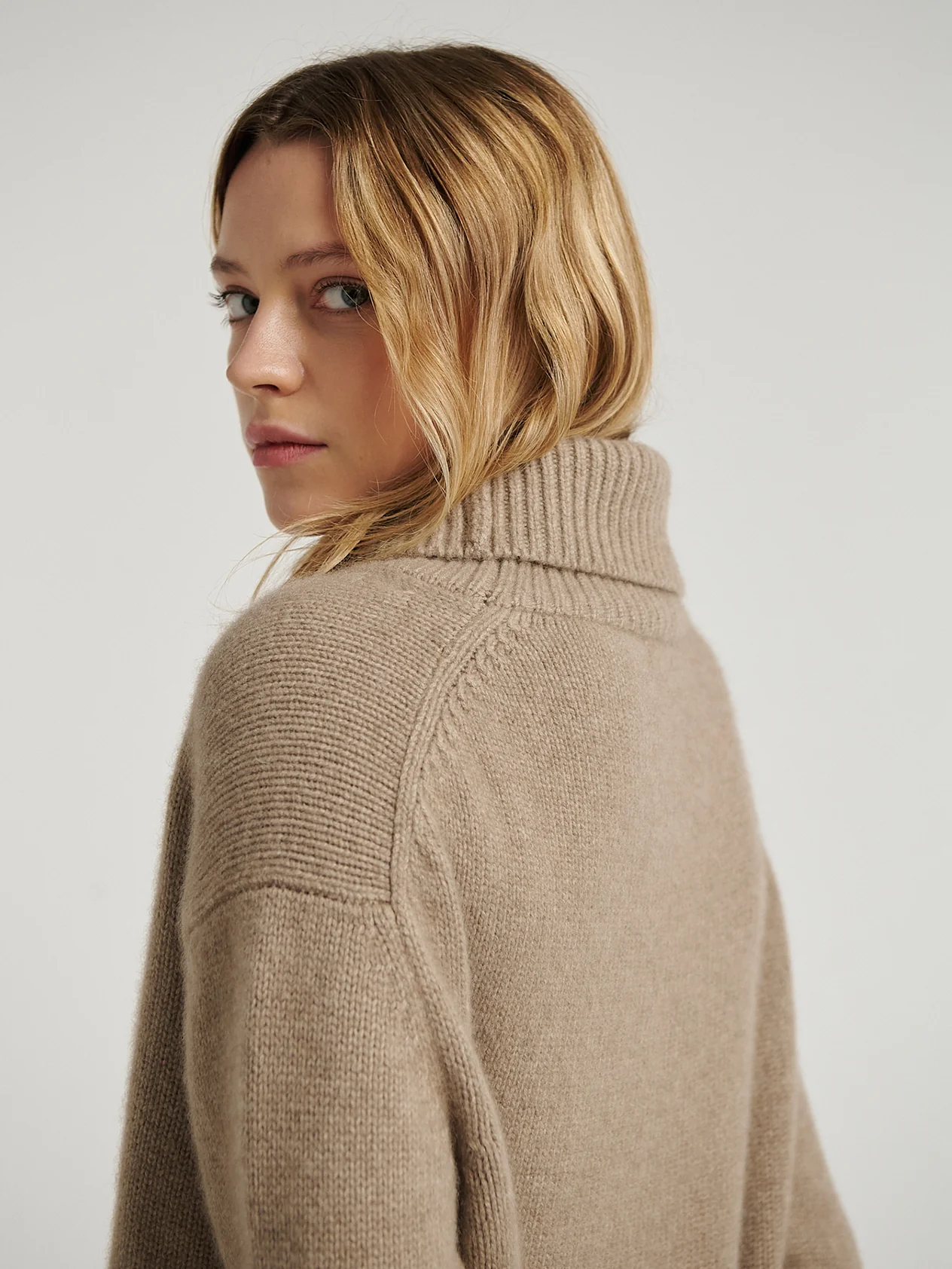 Natural CB Sweater - Image 4