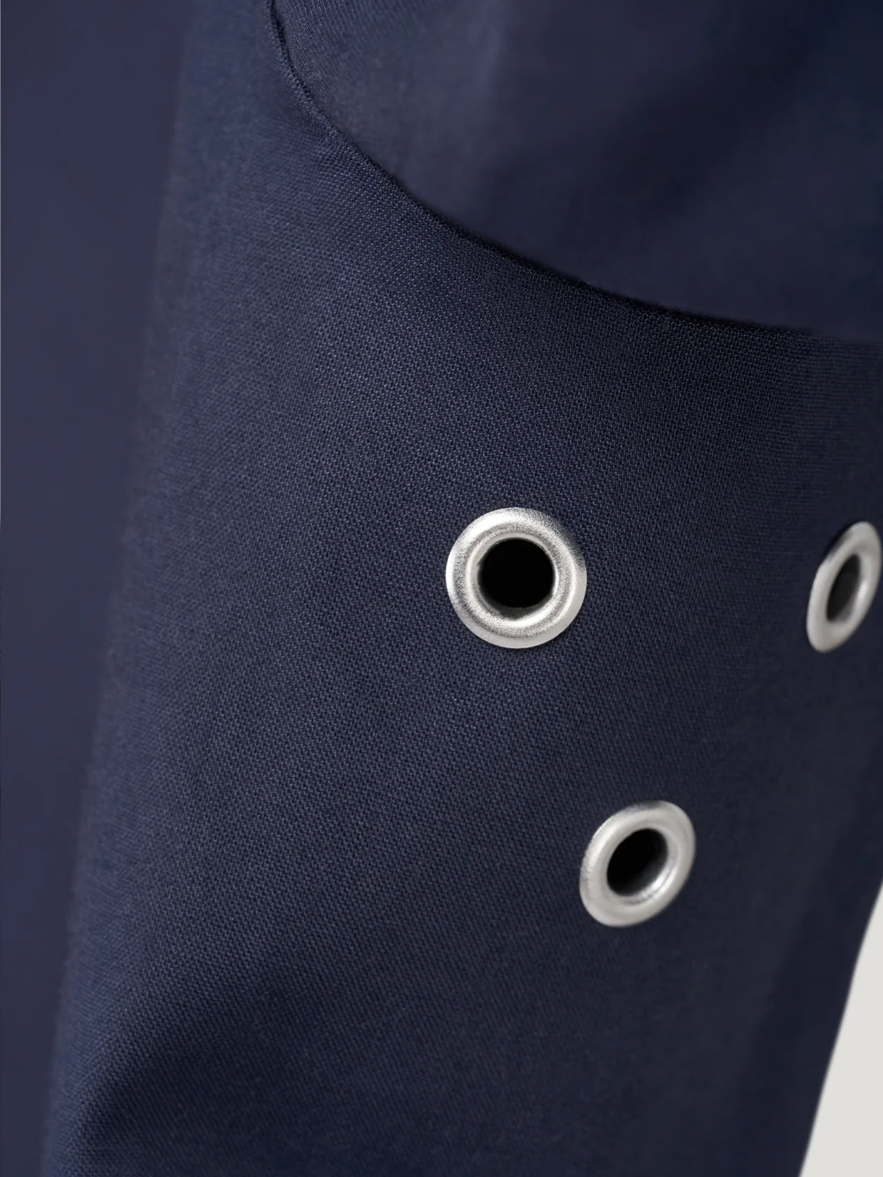 Navy City Mac - Image 11