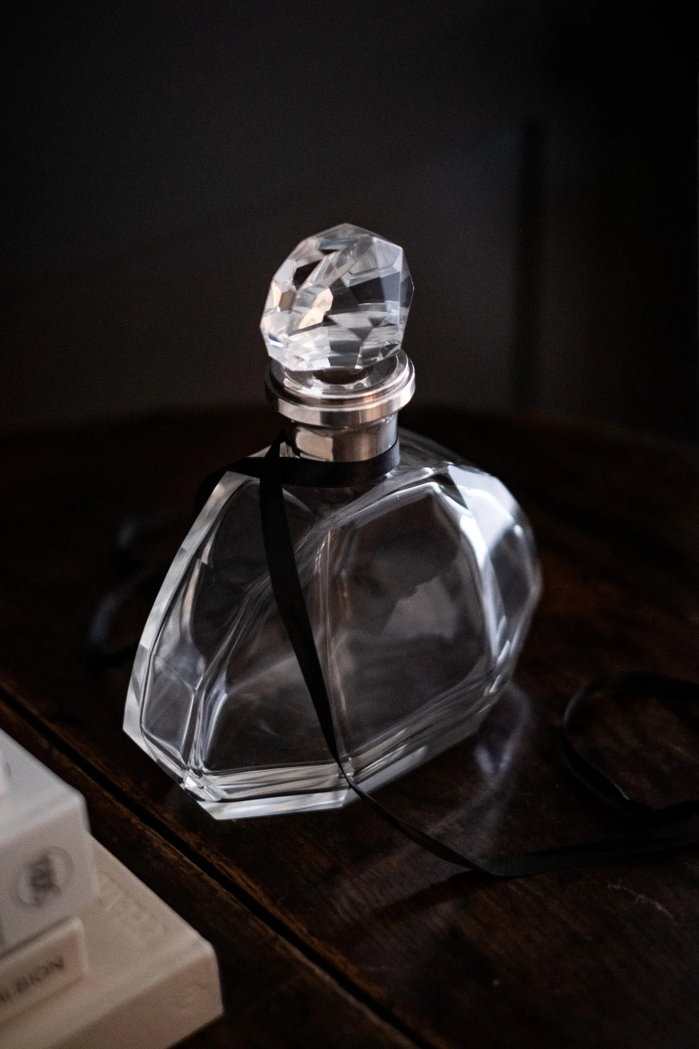 French Art Deco Fan Decanter - Image 5