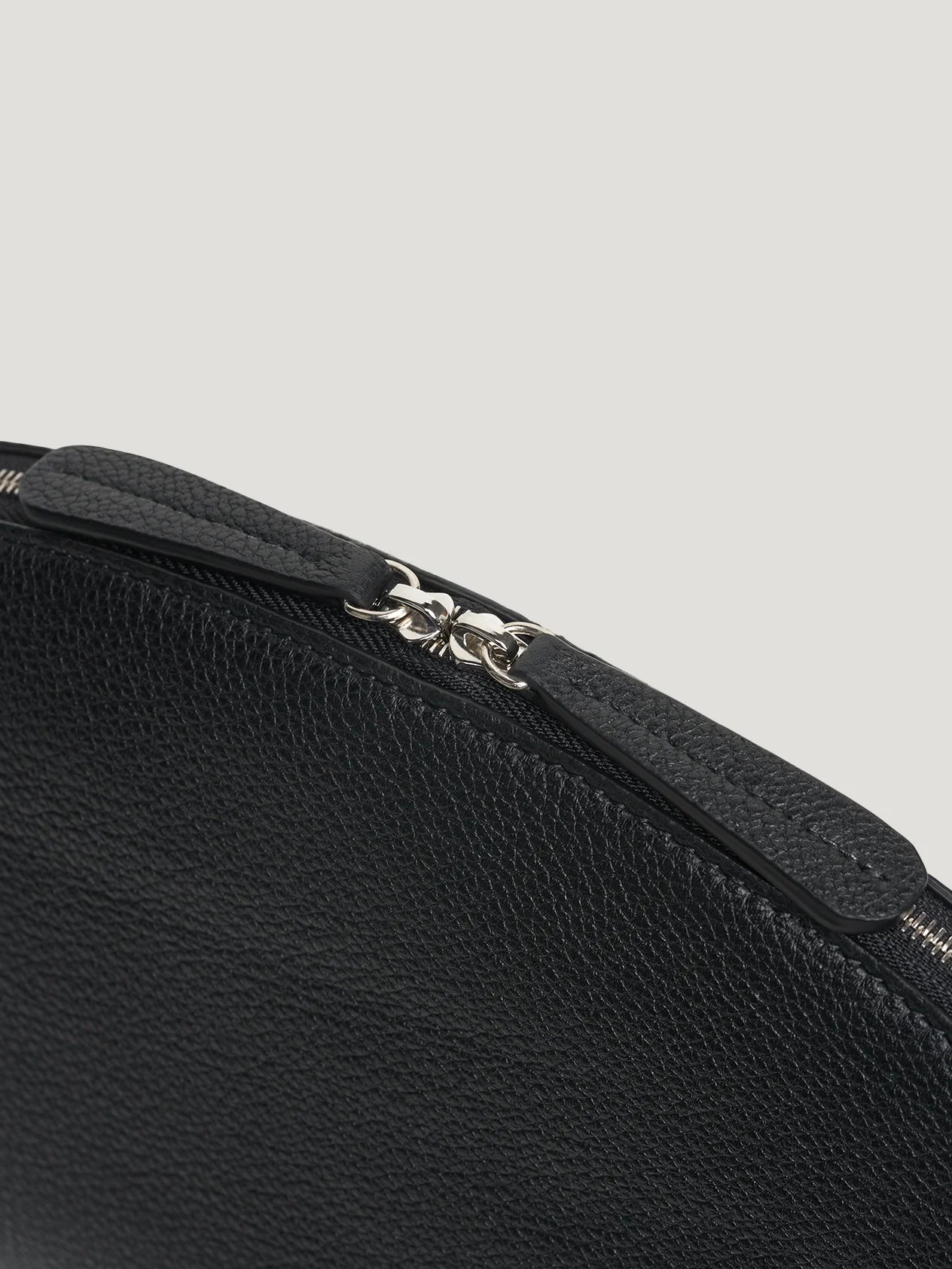Black Large Travel Pouch - Image 3