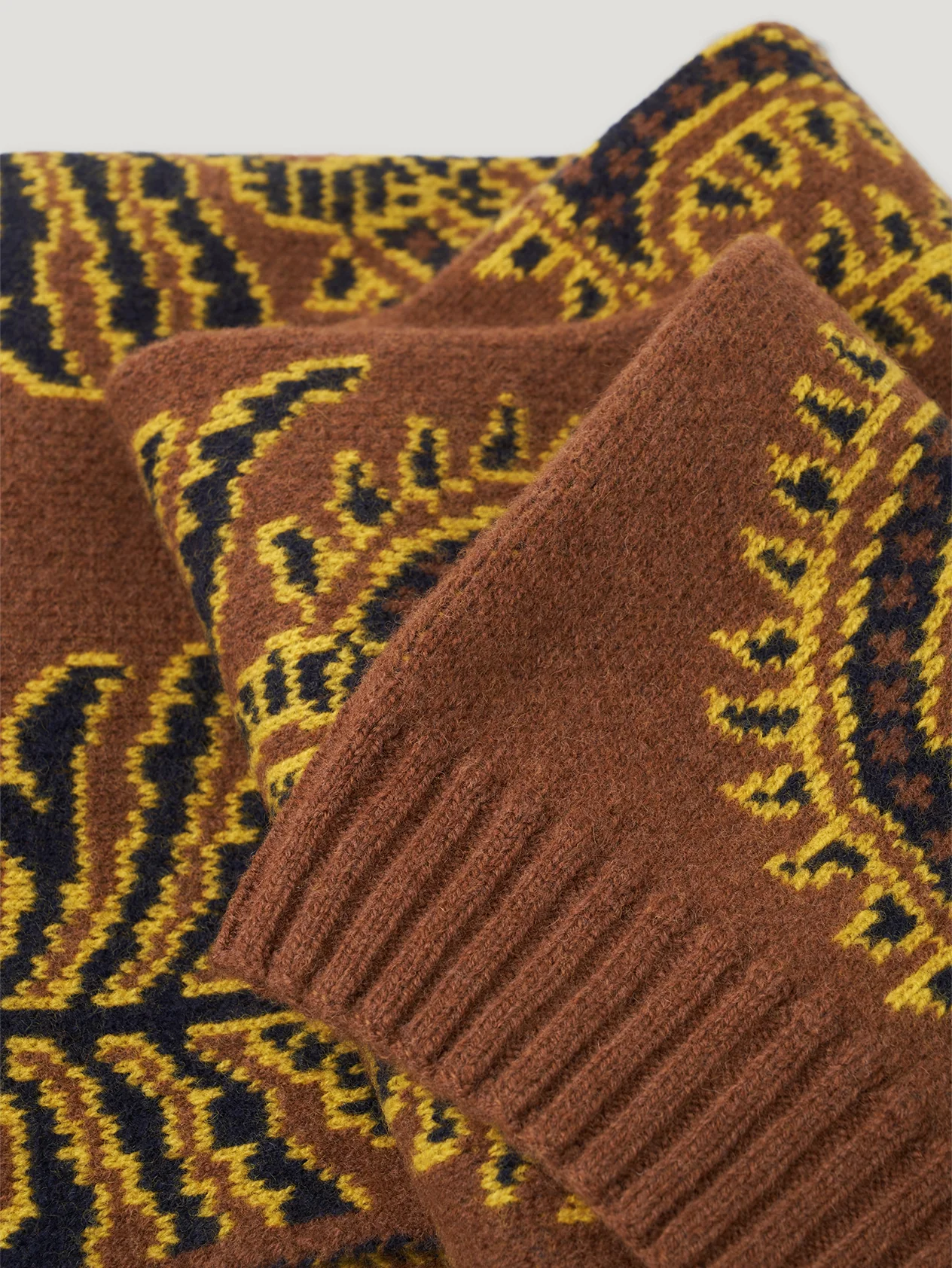 Vicuna Lambswool Paisley Jacquard Shawl - Image 2