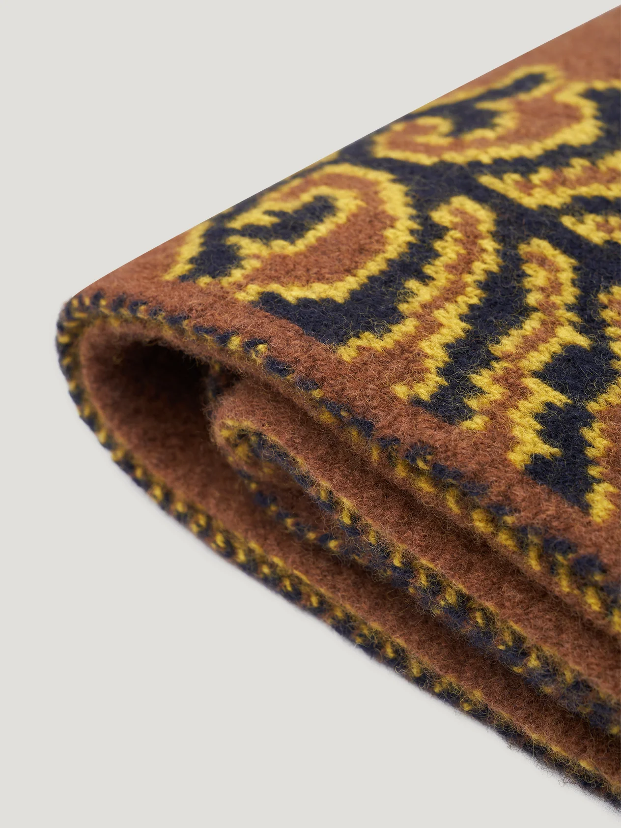 Vicuna Lambswool Paisley Jacquard Shawl - Image 3