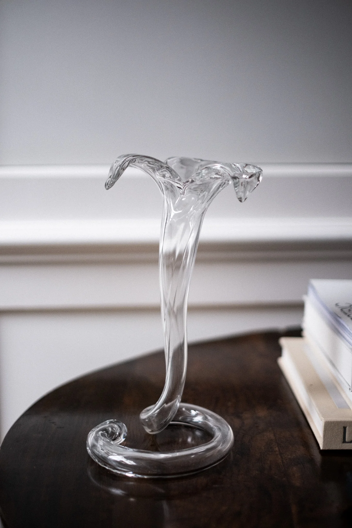 Glass Trumpet Tulip Vase - Image 2
