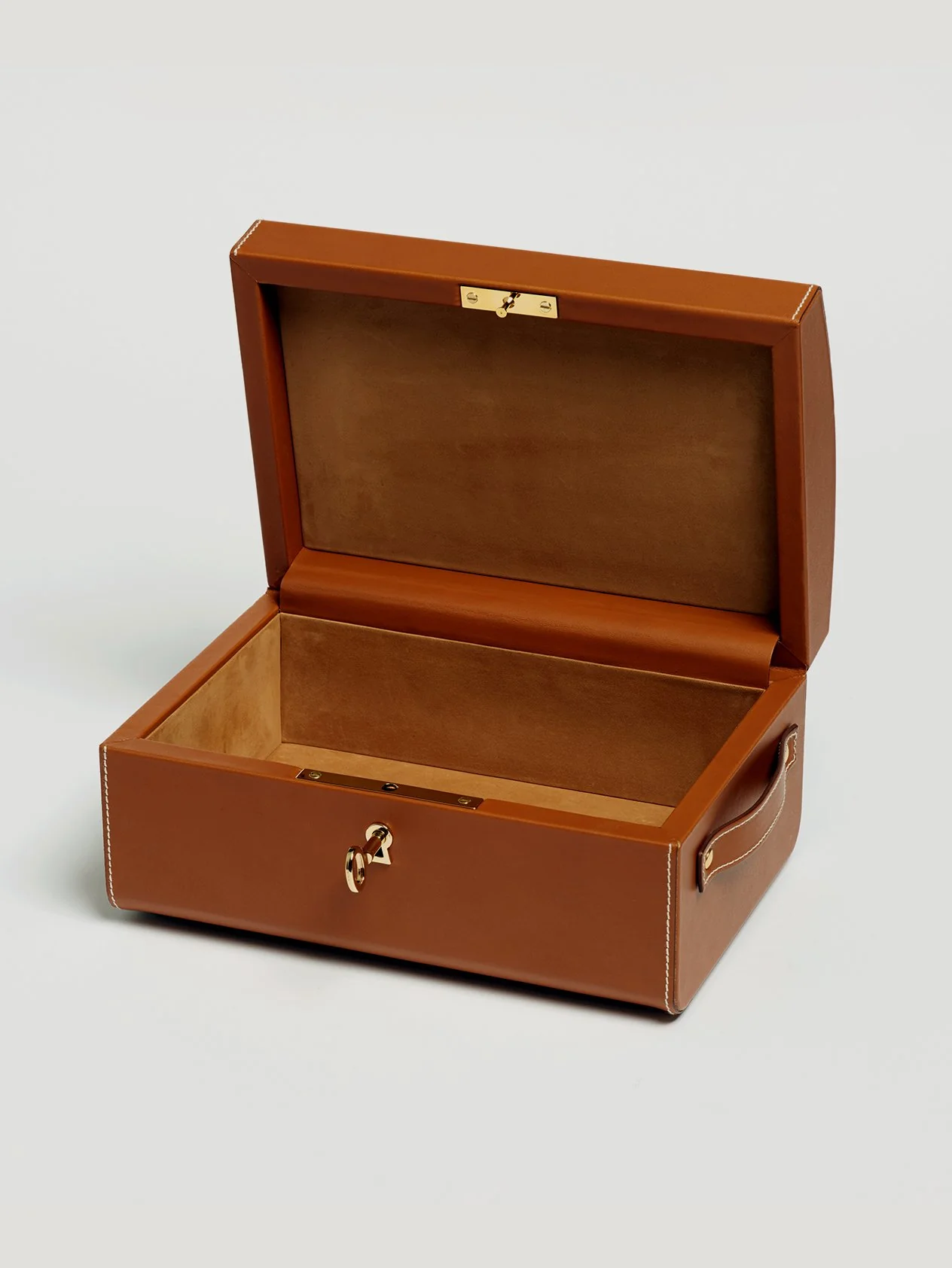 Tan Nomadic Chest 1904 - Image 2