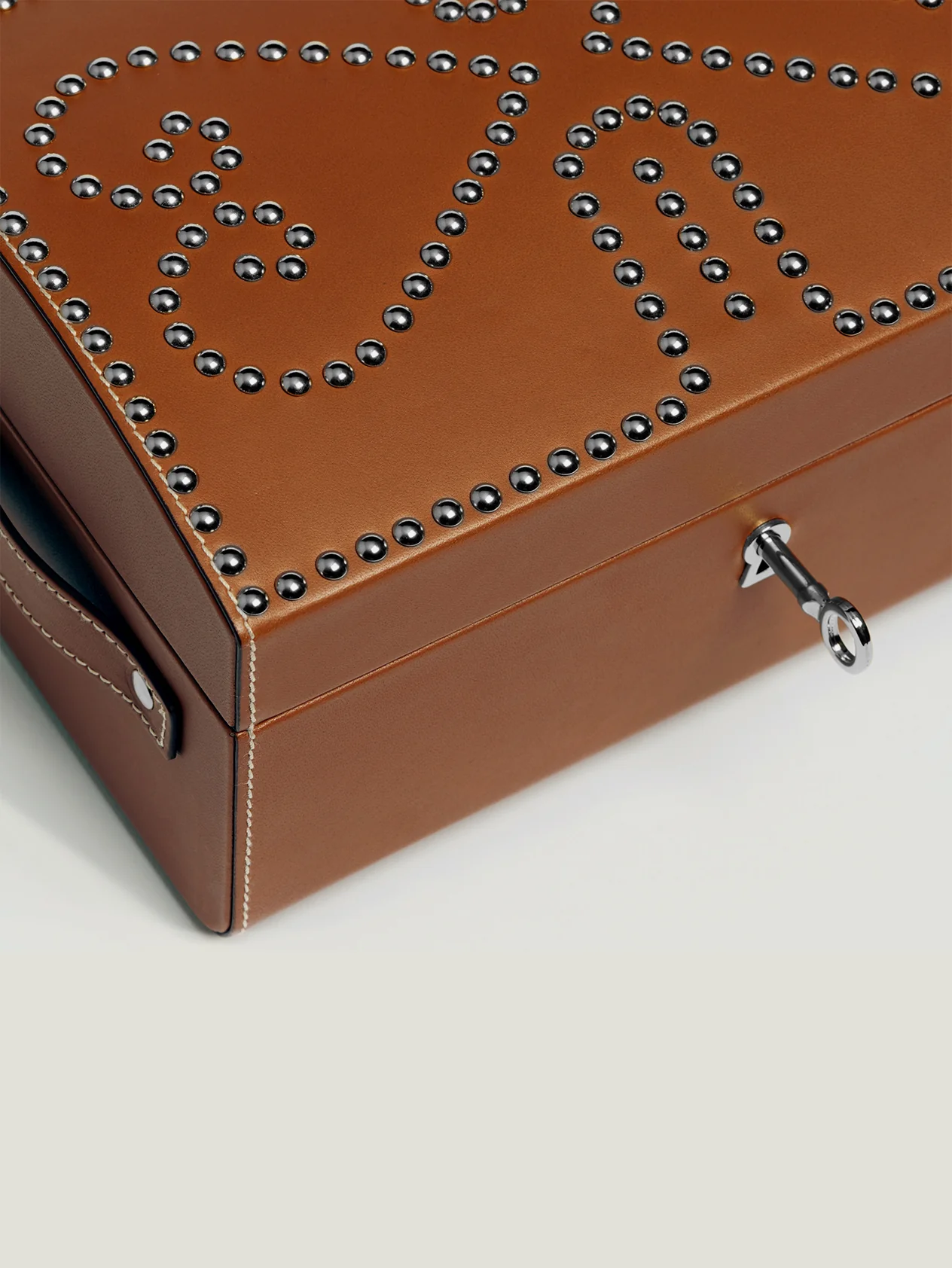 Tan Nomadic Chest with Silver Studs 1904 - Image 5