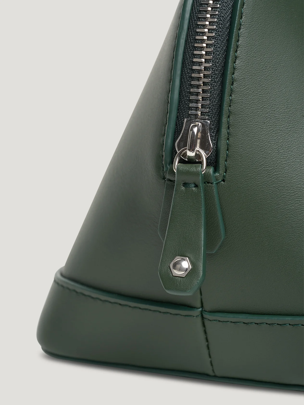 Green Small Washbag - Image 4
