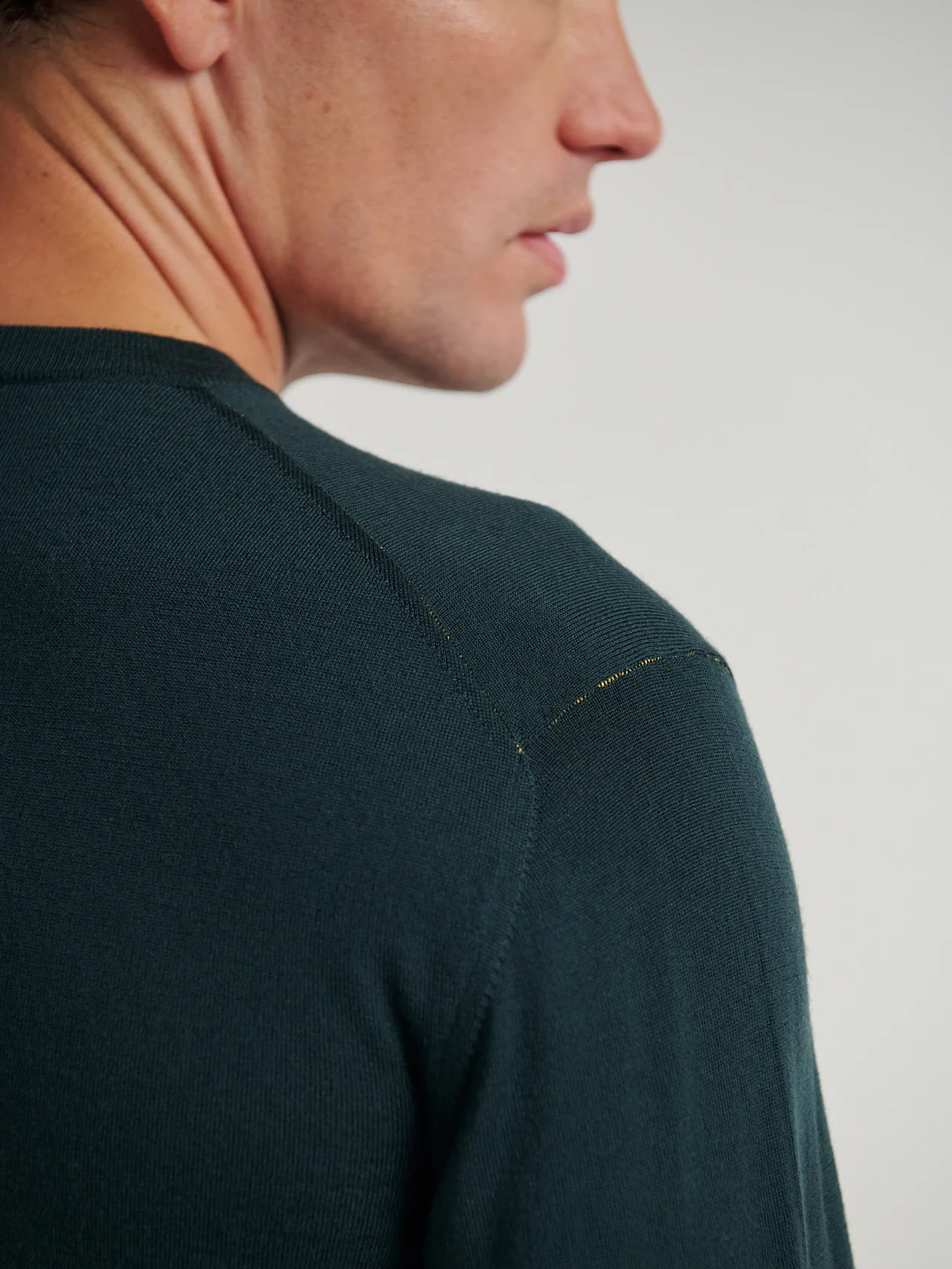 Green Travel Sweater - Image 4